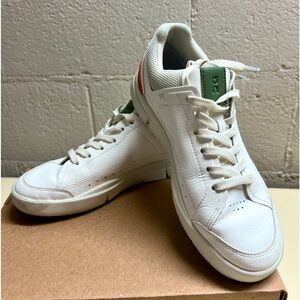 ON Running The Roger Centre Court Tennis Sneaker Women’s size 7